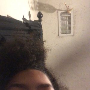 Meet your Posher, Kendra